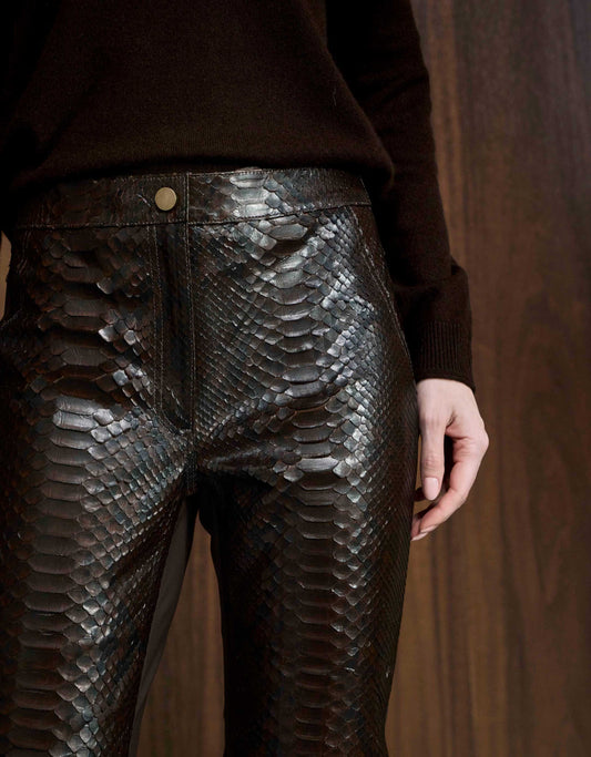 CALÇA PYTHON COM MALHA MADRE REINA COURO MADEIRA