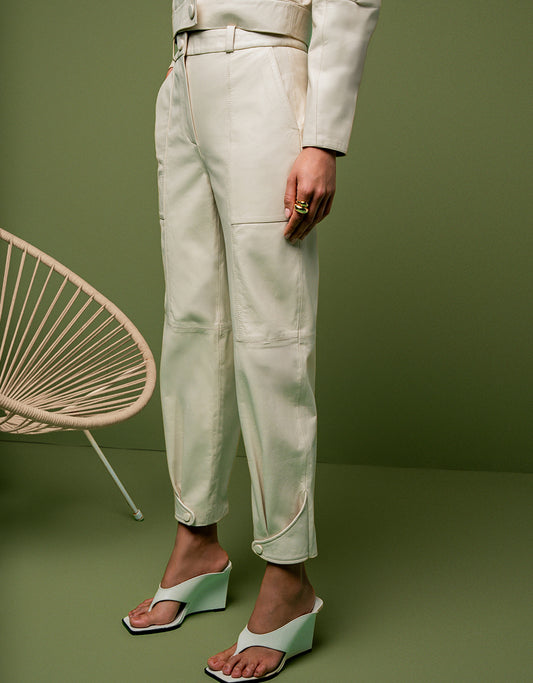 CALÇA EMILY MADRE REINA COURO CREMA