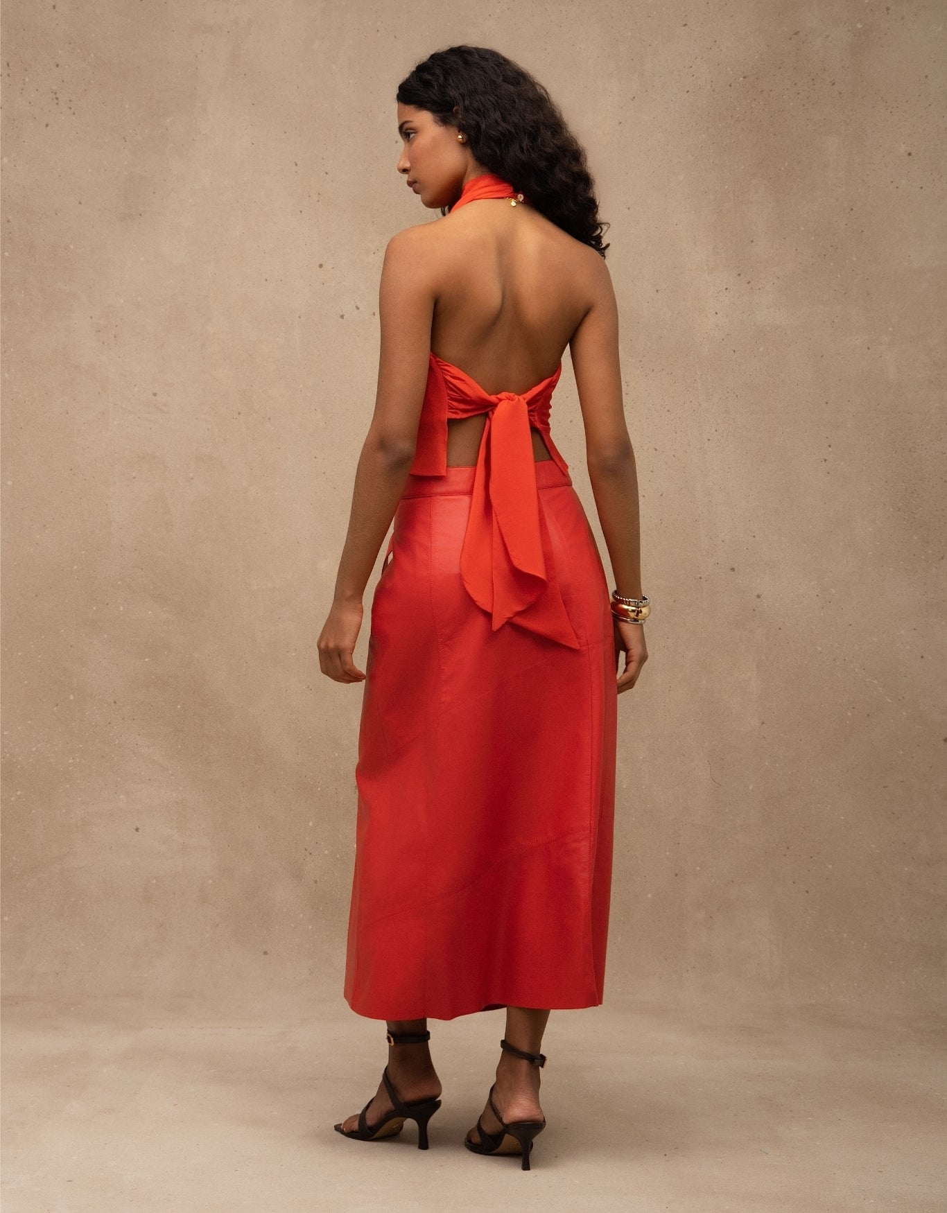 BLUSA BELLA MADRE REINA SEDA VERMELHO TOMATE