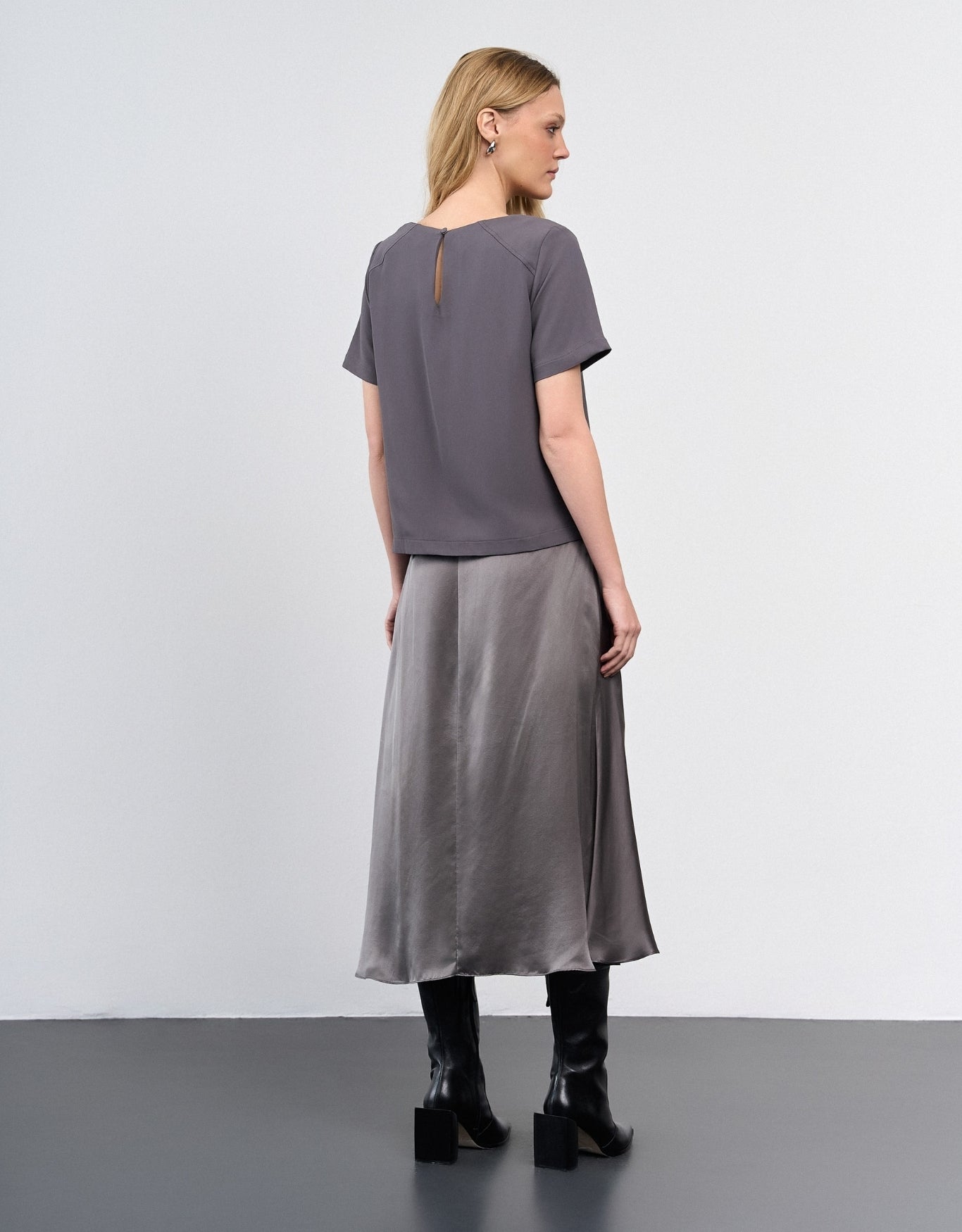 BLUSA RENATA MADRE REINA DARK GRAY