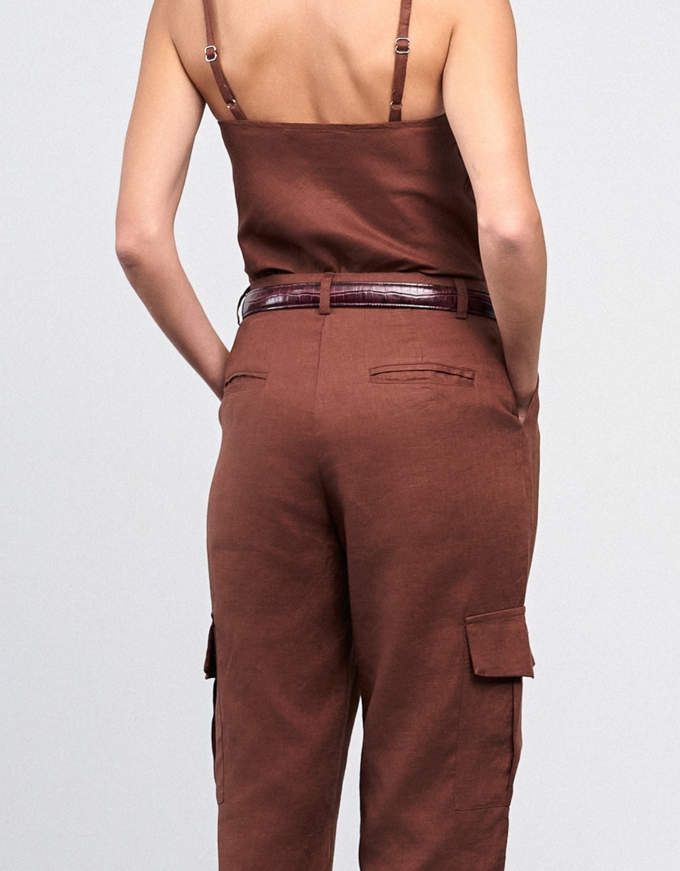 CALÇA LINEN BOLSOS MADRE REINA LINHO COFFEE