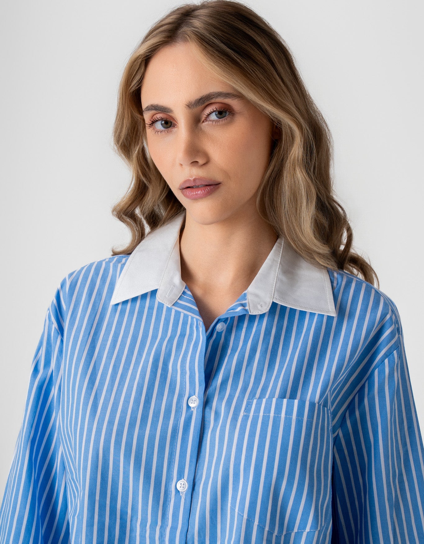 CAMISA CRIS MADRE REINA TRICOLINE AZUL CLARO