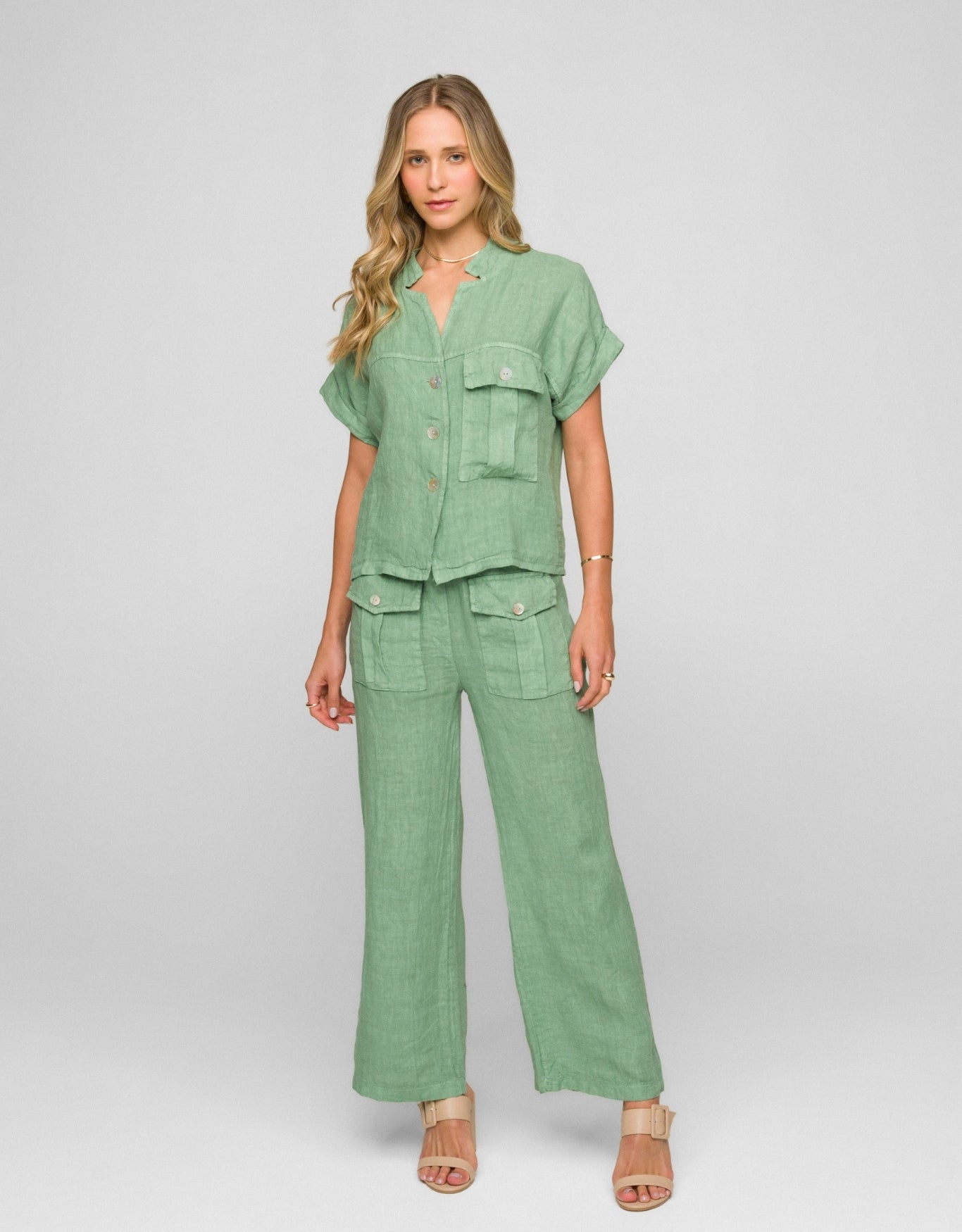 CAMISA TEREZA MADRE REINA LINHO VERDE MENTA