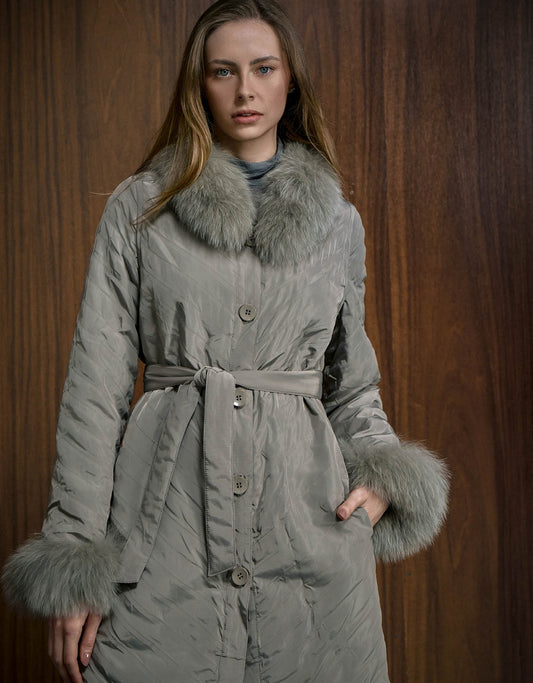 CASACO LOLA REVERSÍVEL MADRE REINA PELE FENDI