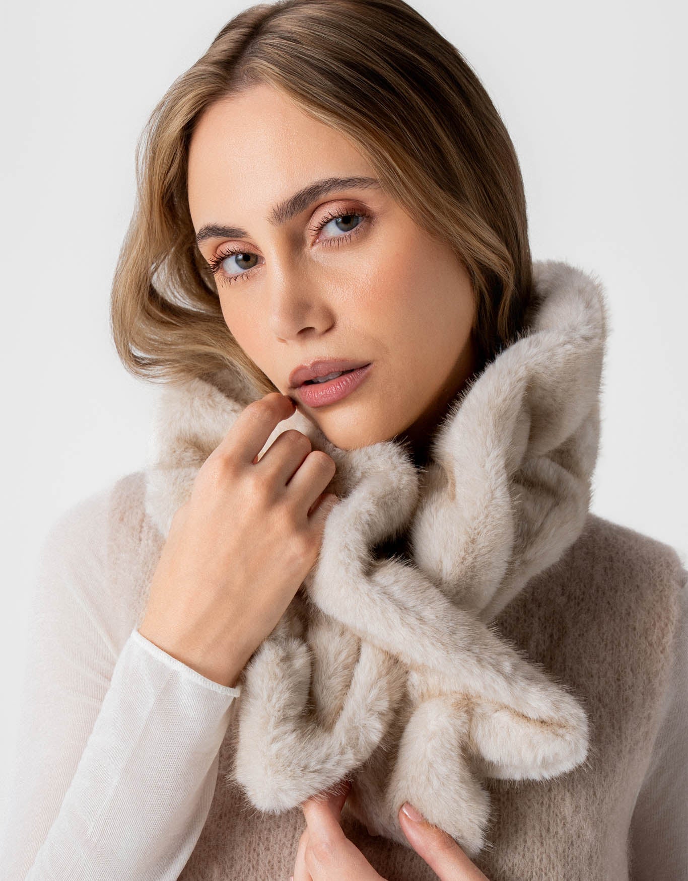 ENCHARPE MEL MADRE REINA BEGE