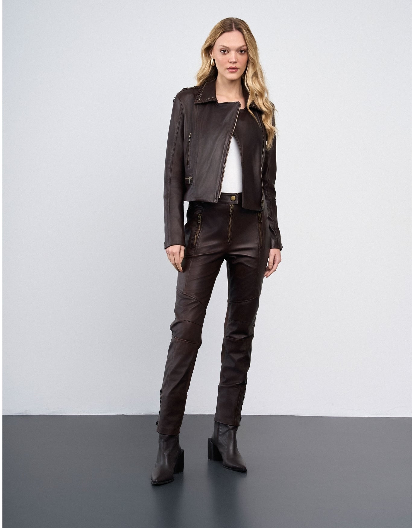 JAQUETA LORENA MADRE REINA COURO DARK BROWN