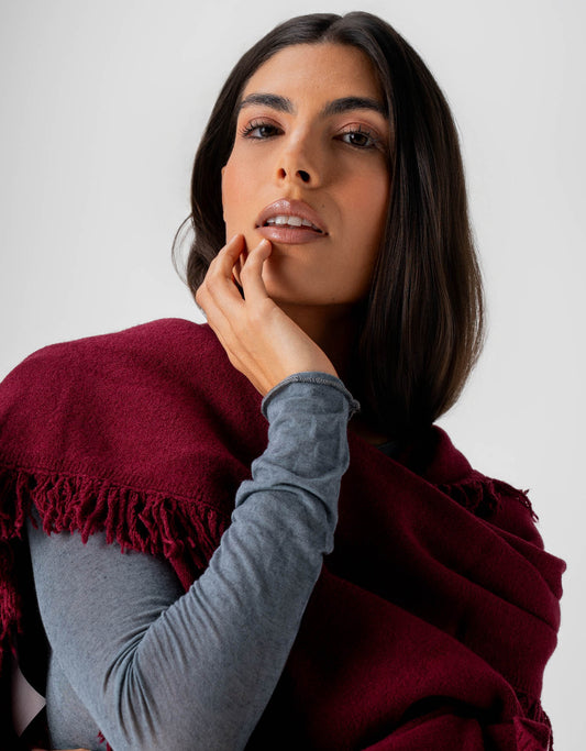 LENÇO CLASSIC MADRE REINA VERMELHO