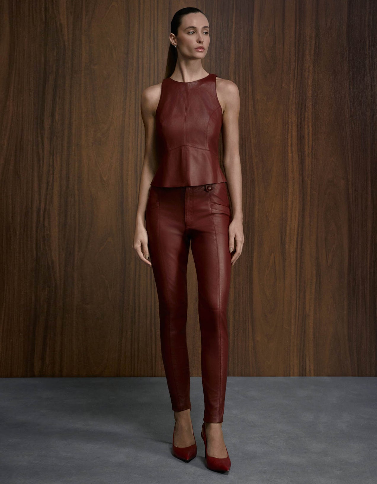 REGATA MARIA JULIA MADRE REINA COURO CANELA