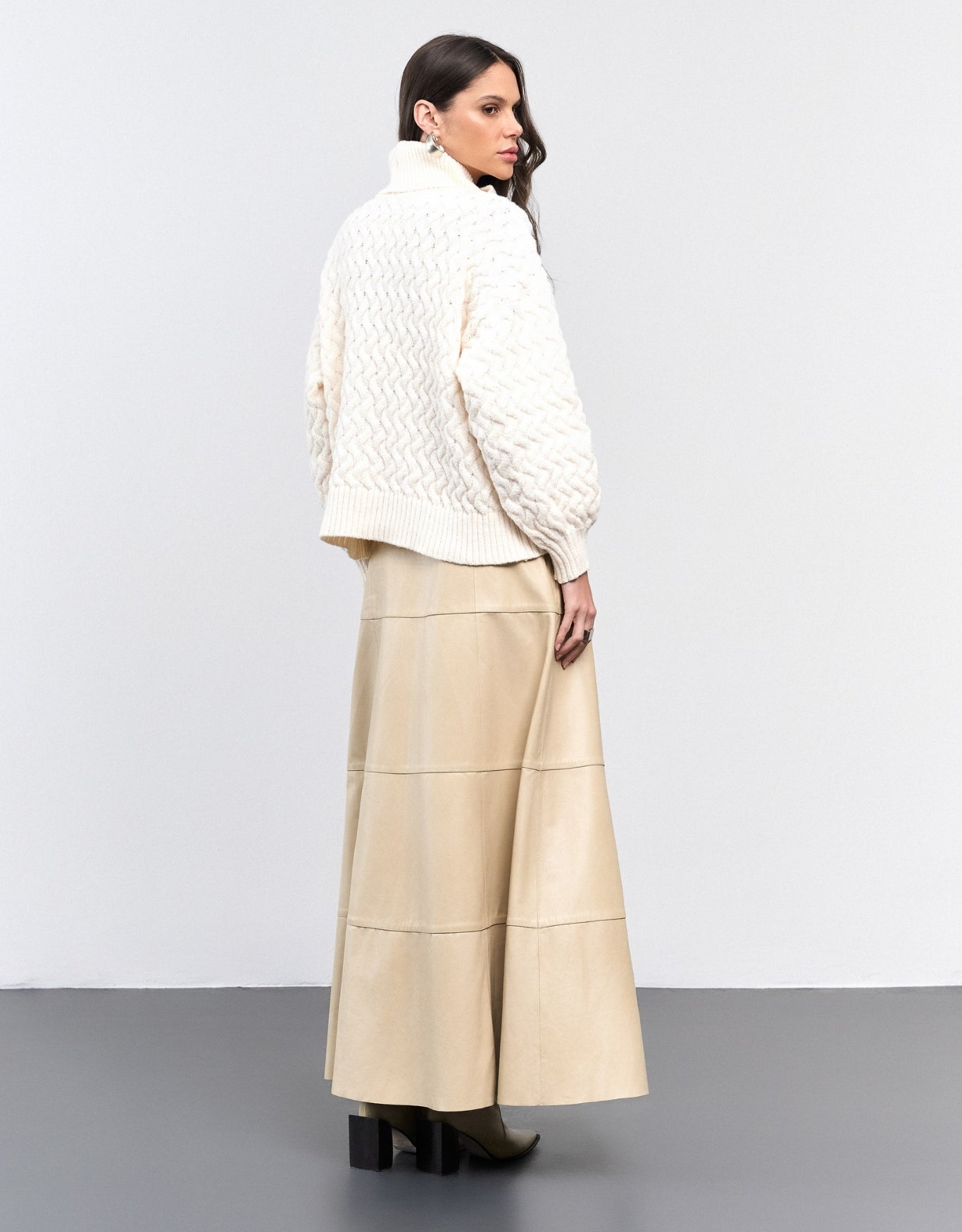 SAIA ELISA NADRE REINA COURO DESERT