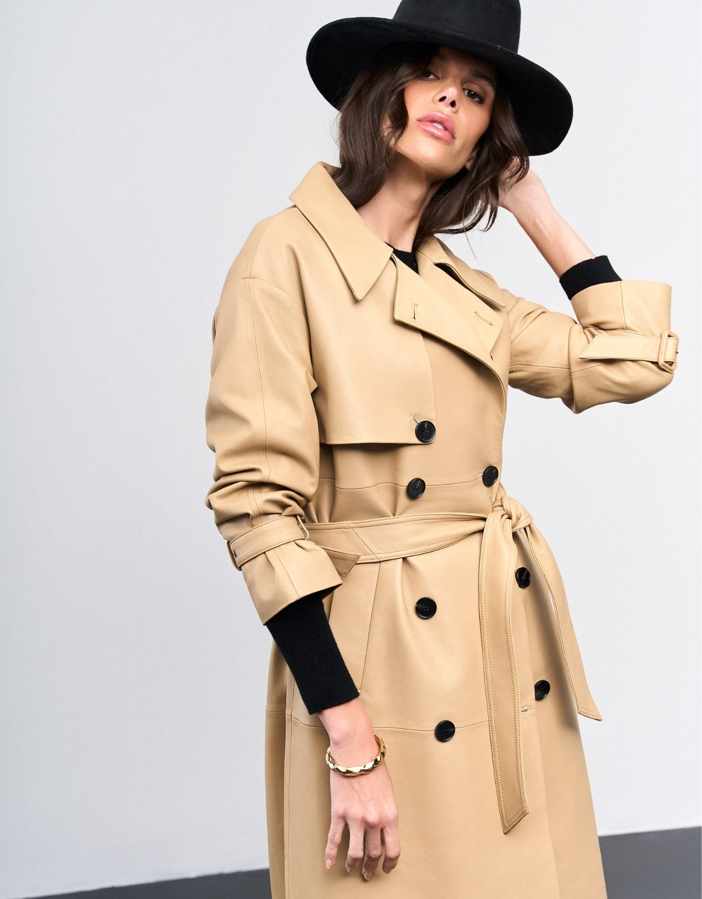 TRENCH COAT ANTONELLA MADRE REINA COURO DESERT