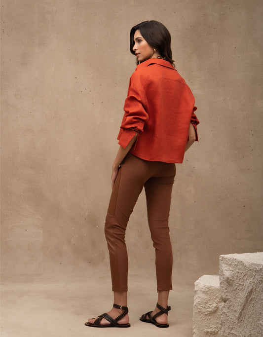 CALÇA MADRE REINA MALHA COM COURO CARAMELO