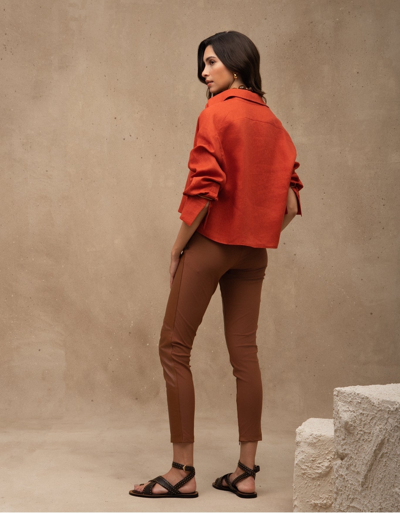 CAMISA CROPPED LINA MADRE REINA LINHO LARANJA PAPRIKA