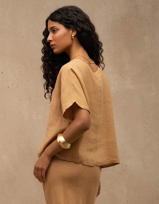 T-SHIRT CLASSIC MADRE REINA LINHO CAQUI