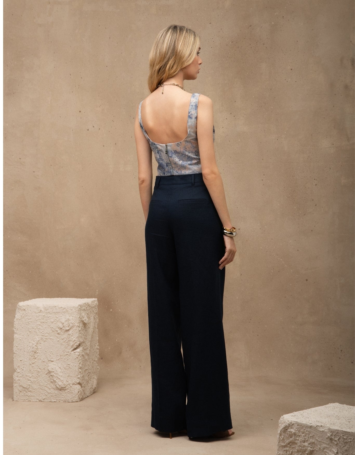 TOP BROCADO MADRE REINA ALFAIATARIA AZUL ÁGATA