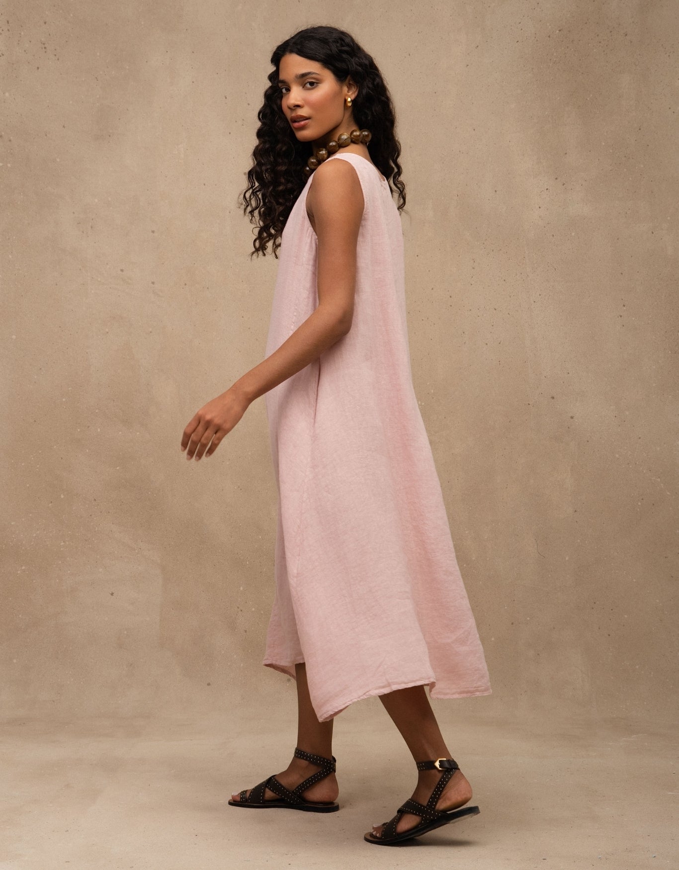 VESTIDO CLASSIC MADRE REINA LINHO ROSA PÓ