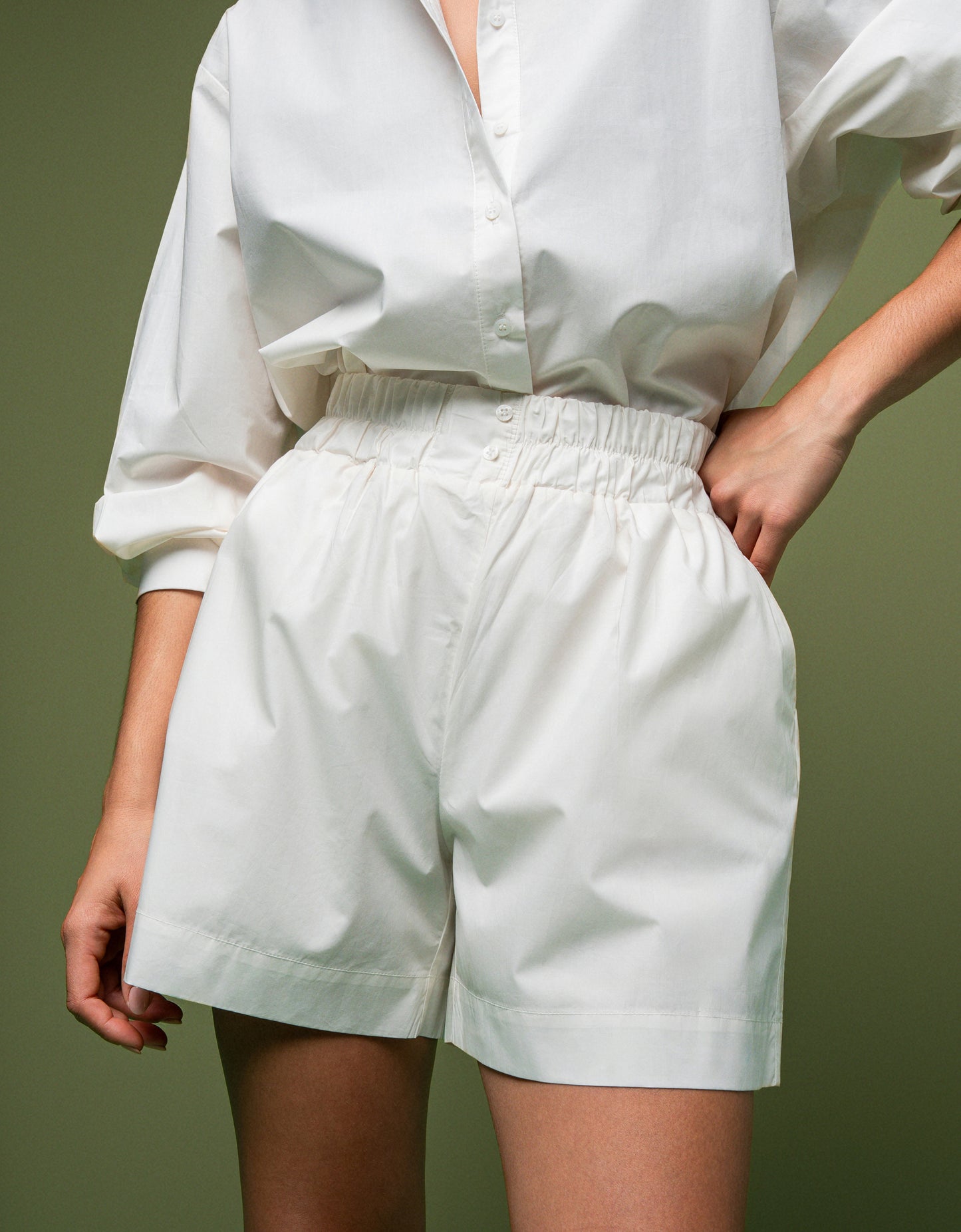 SHORT LIZ MADRE REINA TRICOLINE CREMA