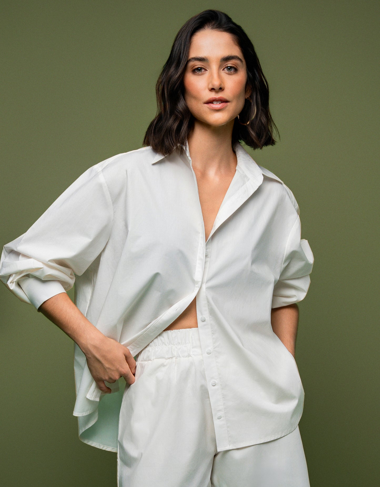 CAMISA LIZ MADRE REINA TRICOLINE CREMA