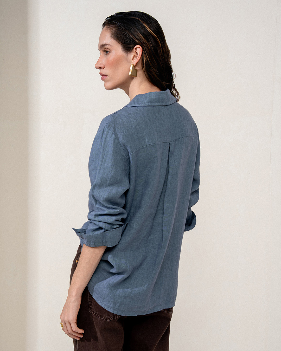 CAMISA CLASSIC MADRE REINA LINHO AZUL SERENO