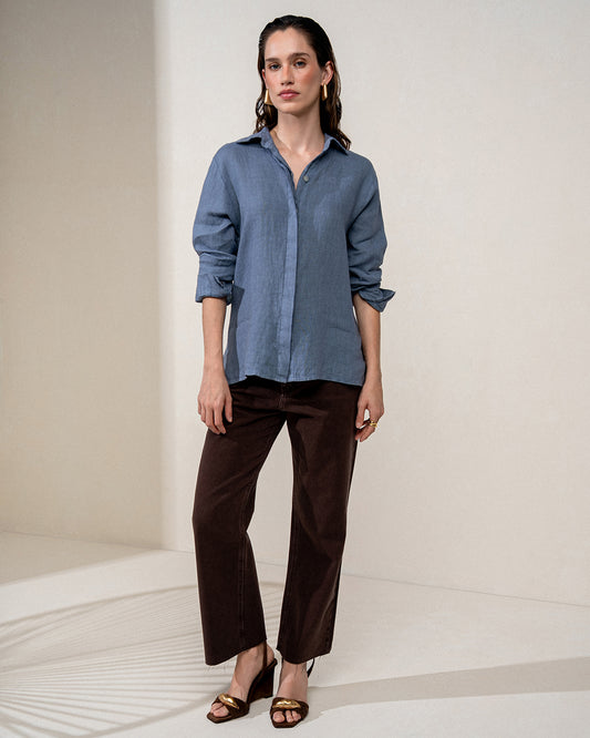 CAMISA CLASSIC MADRE REINA LINHO AZUL SERENO