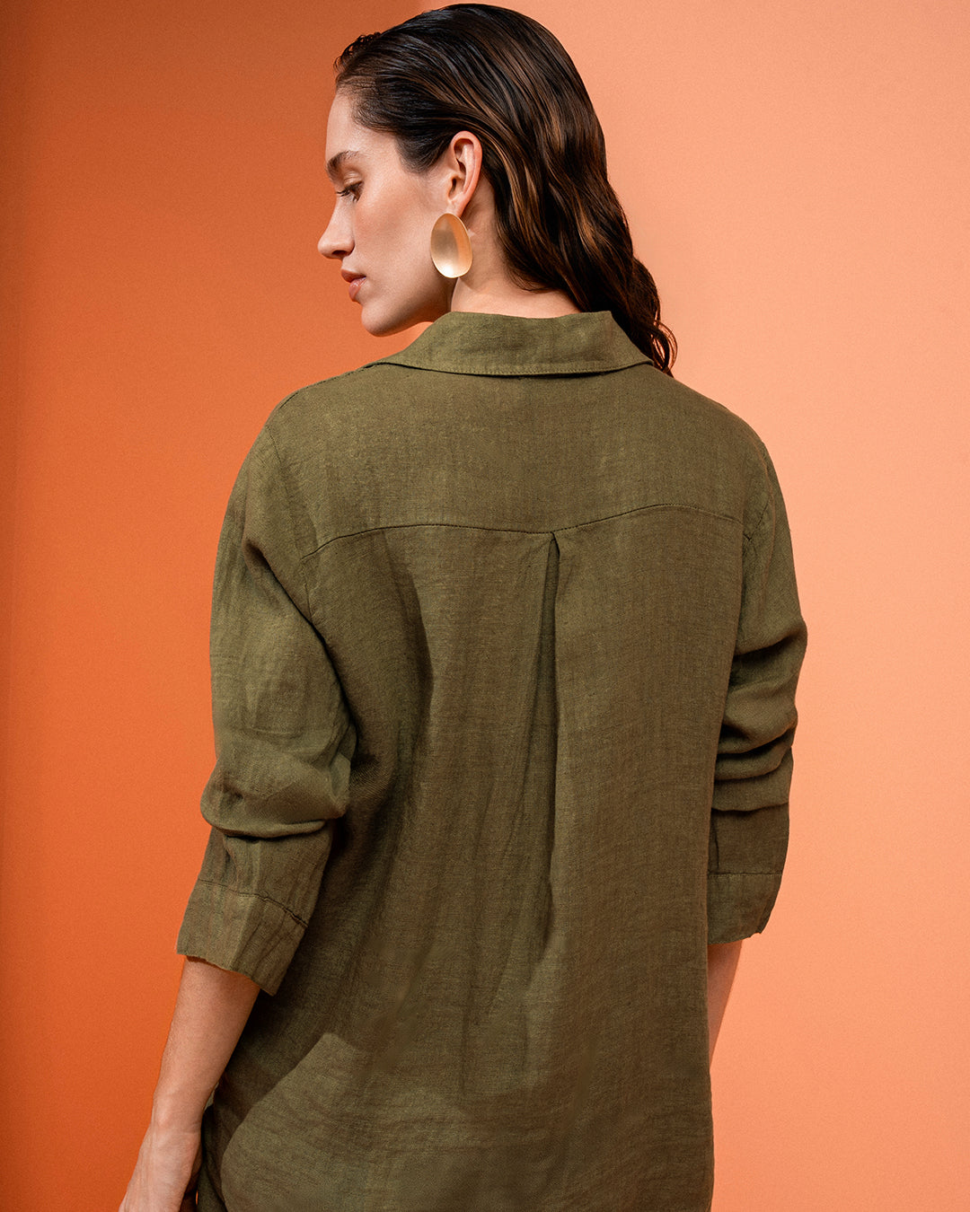 CAMISA CLASSIC MADRE REINA LINHO VERDE OLIVA