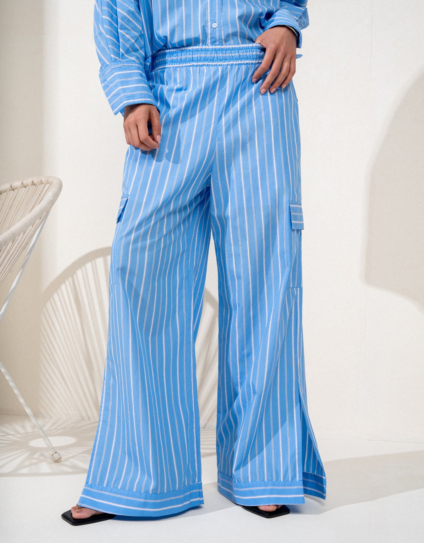CALÇA LOLA MADRE REINA TRICOLINE LISTRAS AZUL
