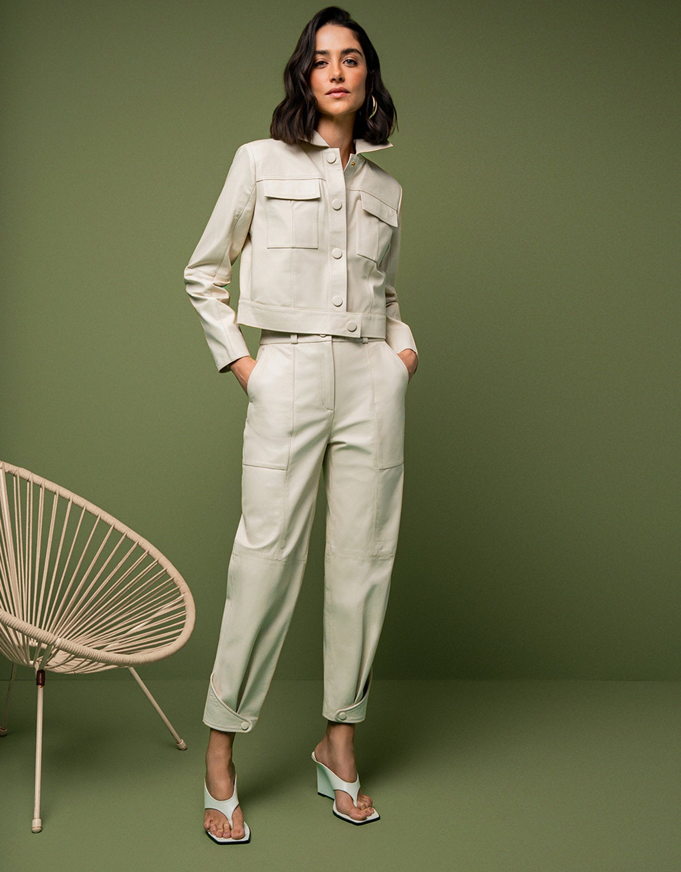 CALÇA EMILY MADRE REINA COURO CREMA