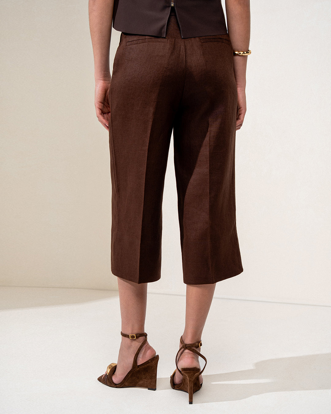 CALÇA CAPRI MARIAH MADRE REINA LINHO MADEIRA