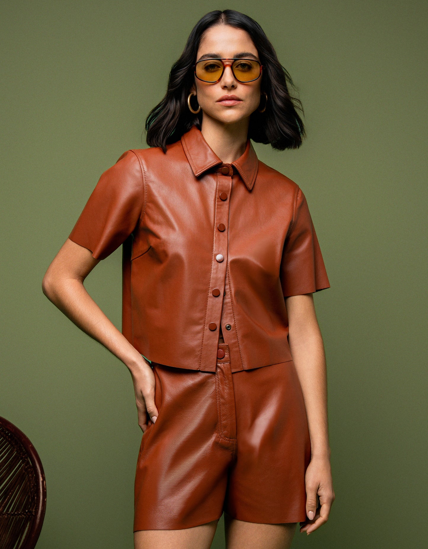 CAMISA LAURA MADRE REINA COURO COCADA