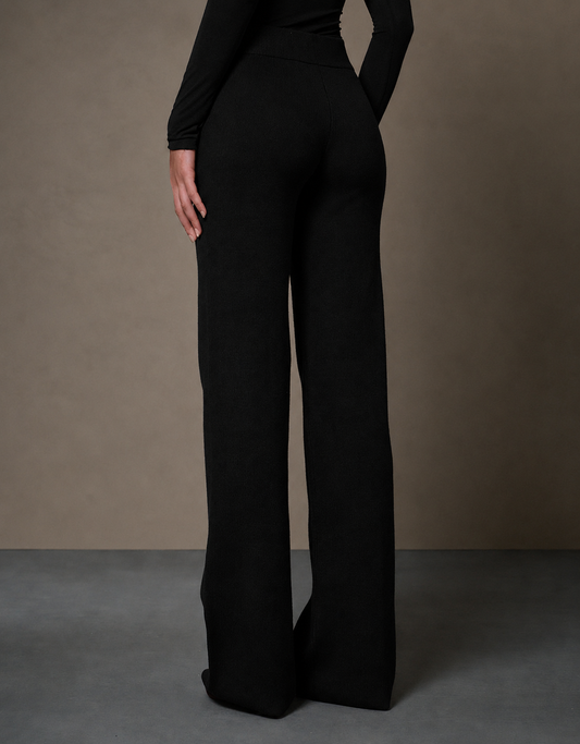 CALÇA RETA MADRE REINA TRICOT PRETO