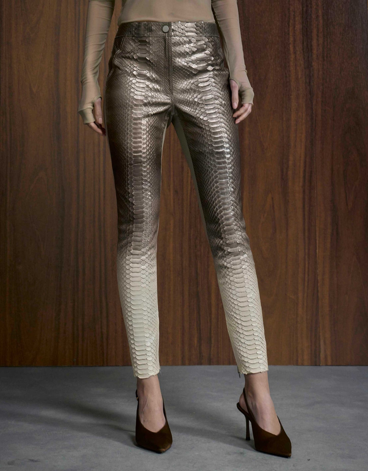 CALÇA PYTHON COM MALHA MADRE REINA COURO DEGRADE OMBRE FENDI/OFF WHITE