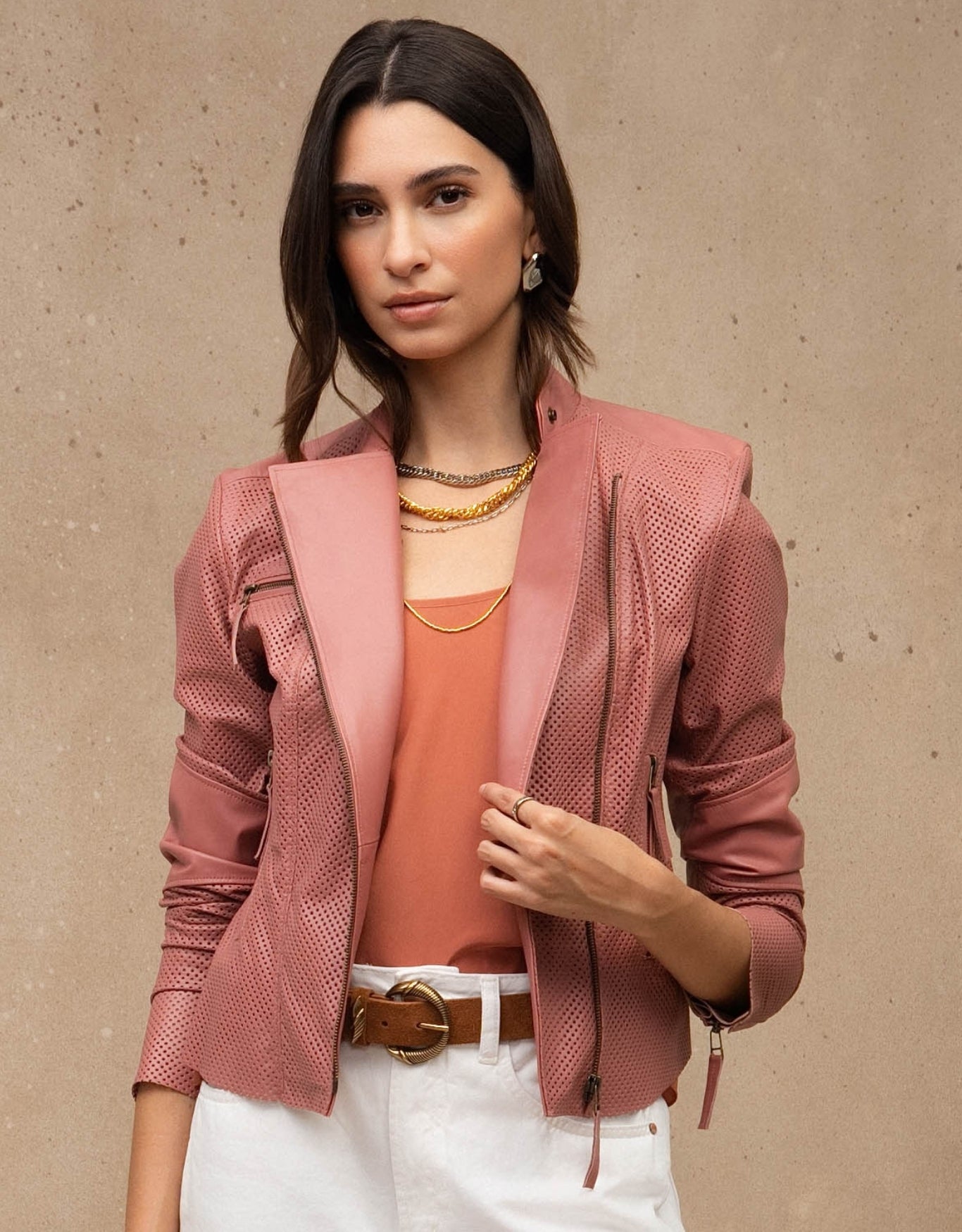 JAQUETA SUMMER MADRE REINA COURO ROSA ROMÃ