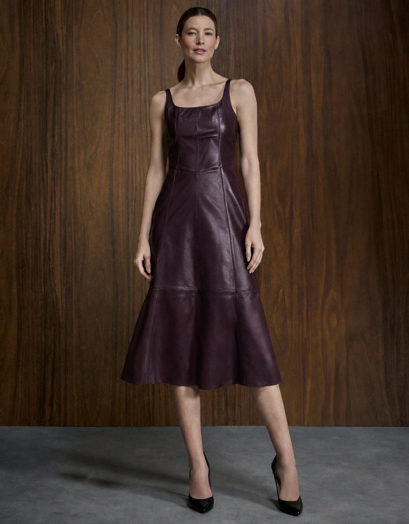 VESTIDO MIDI MILENA MADRE REINA COURO BERINGELA