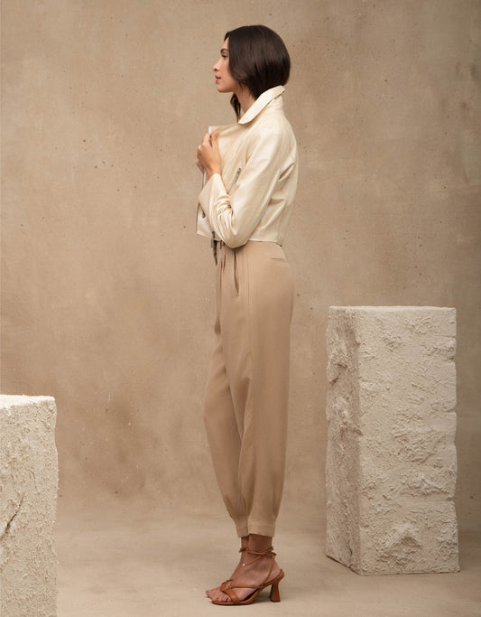 CALÇA MARIANA MADRE REINA ALFAIATARIA AREIA