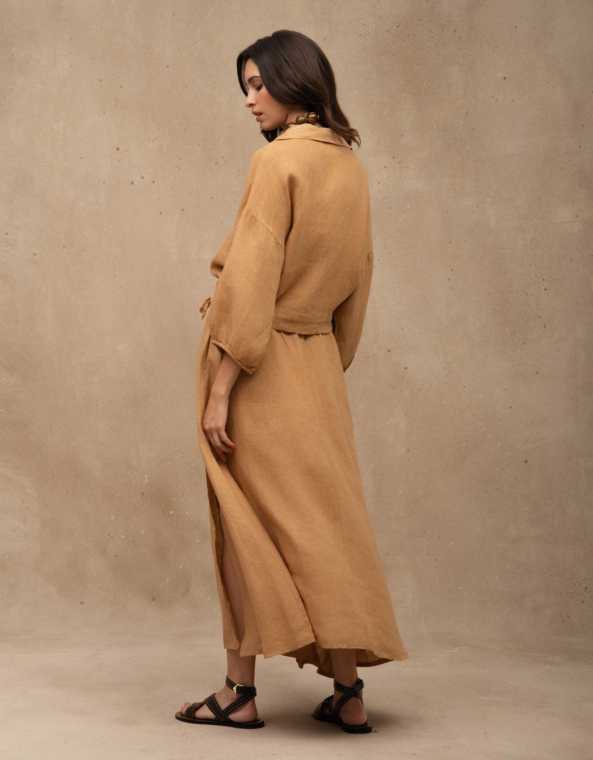 SAIA NINA MADRE REINA LINHO CAQUI