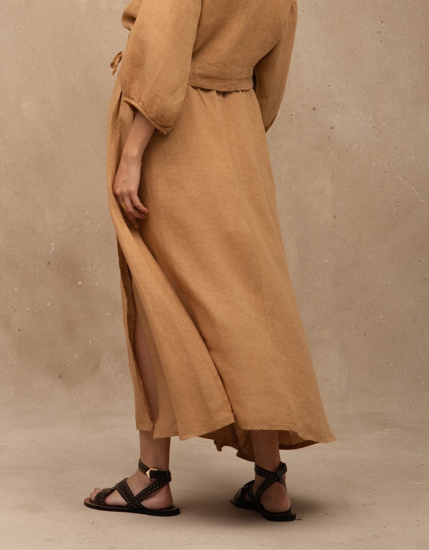 SAIA NINA MADRE REINA LINHO CAQUI