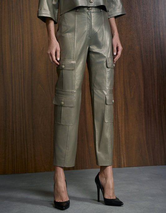 CALÇA LARI MADRE REINA COURO FENDI PEROLADO