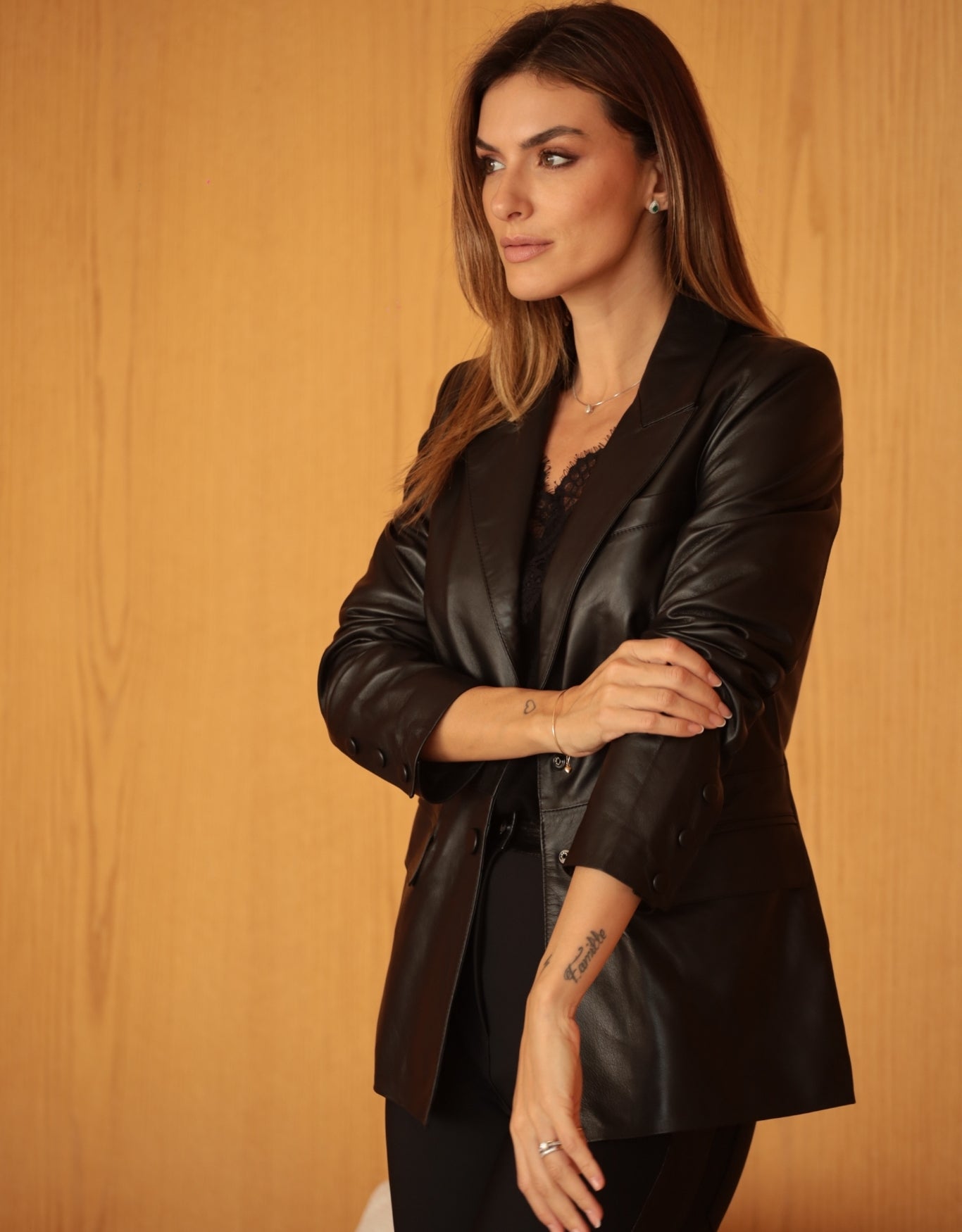 BLAZER ALICE MADRE REINA COURO PRETO