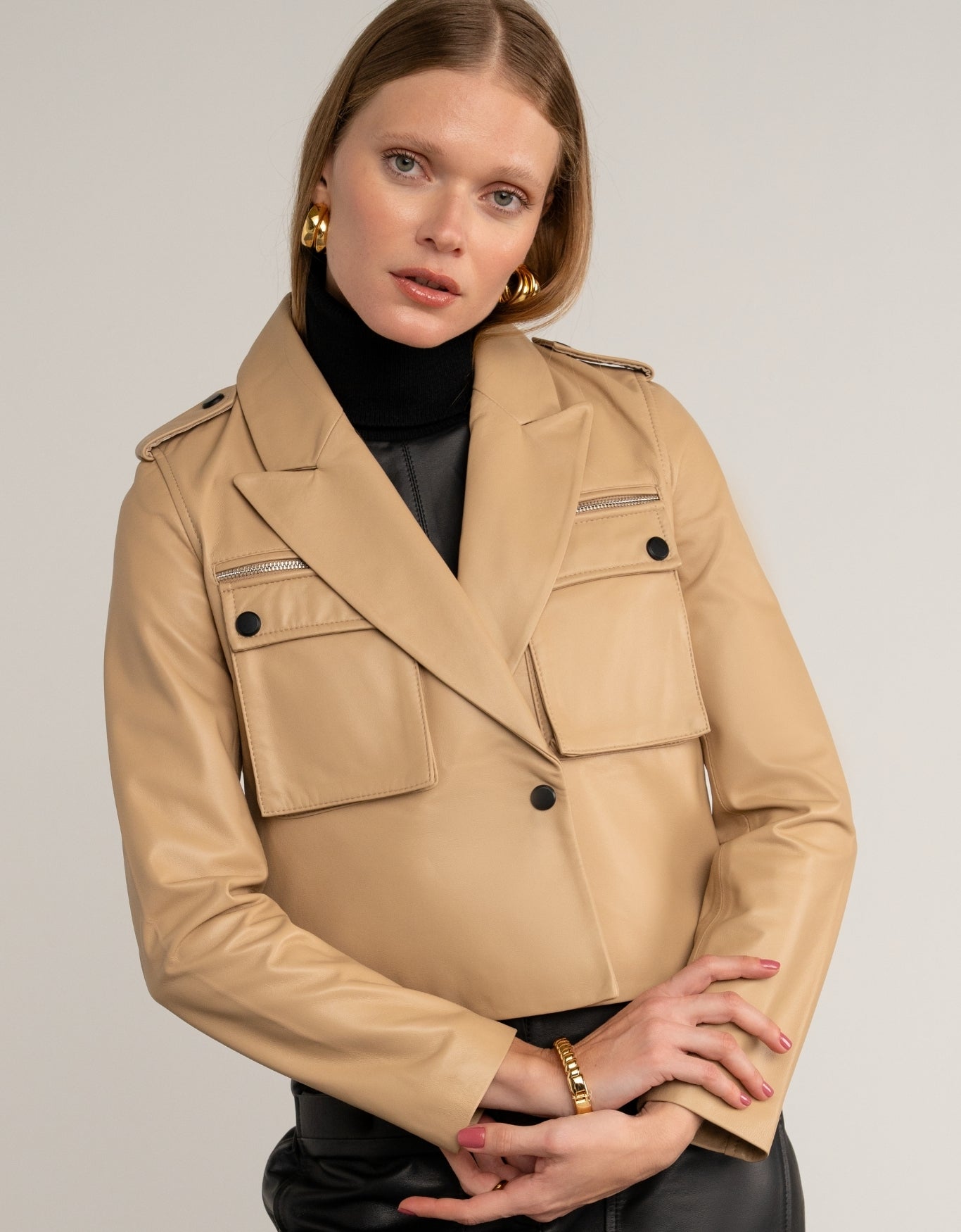 BLAZER BOLSOS MADRE REINA COURO BEGE