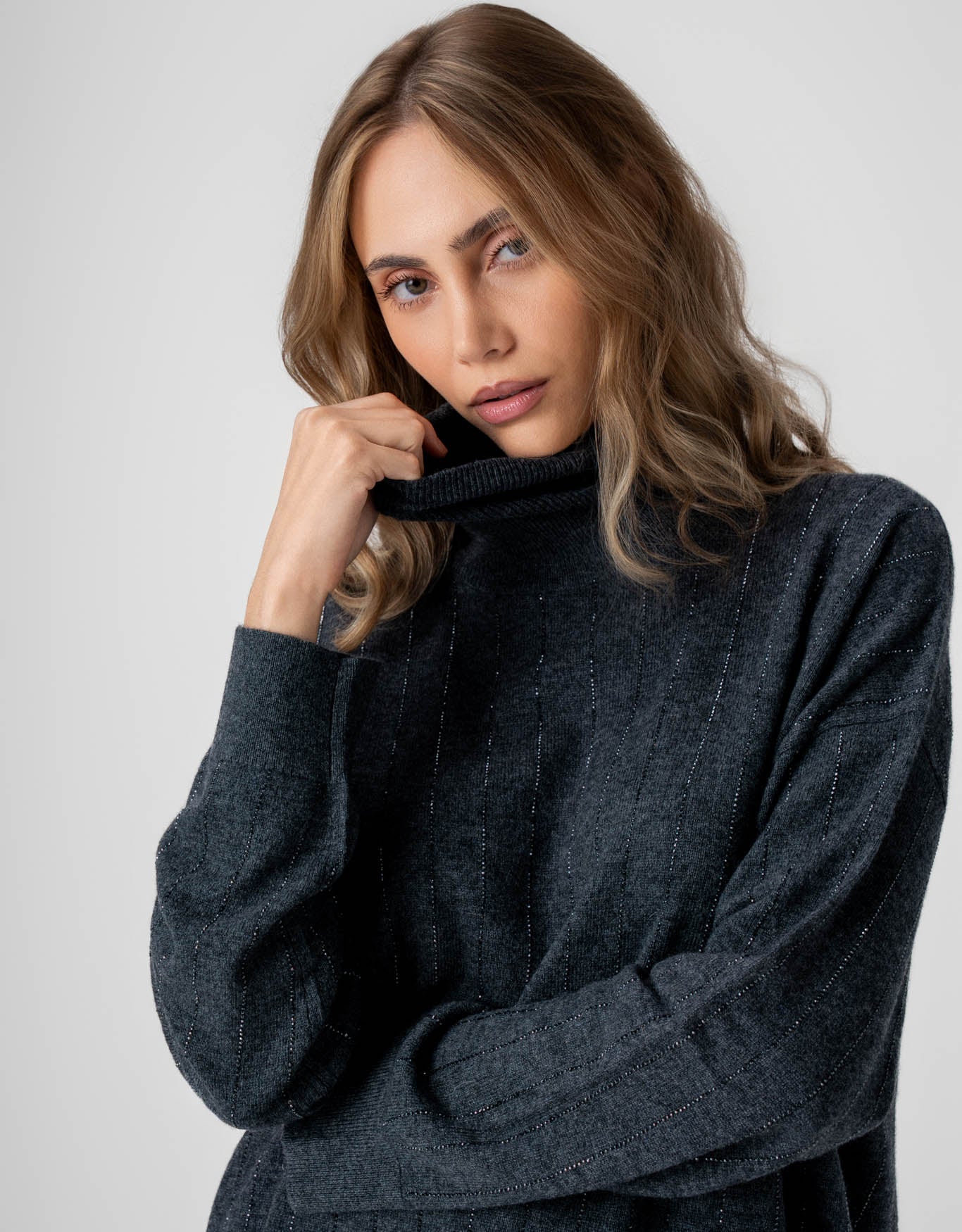 BLUSA ELIS TRICOT MADRE REINA CASHMERE CINZA ESCURO