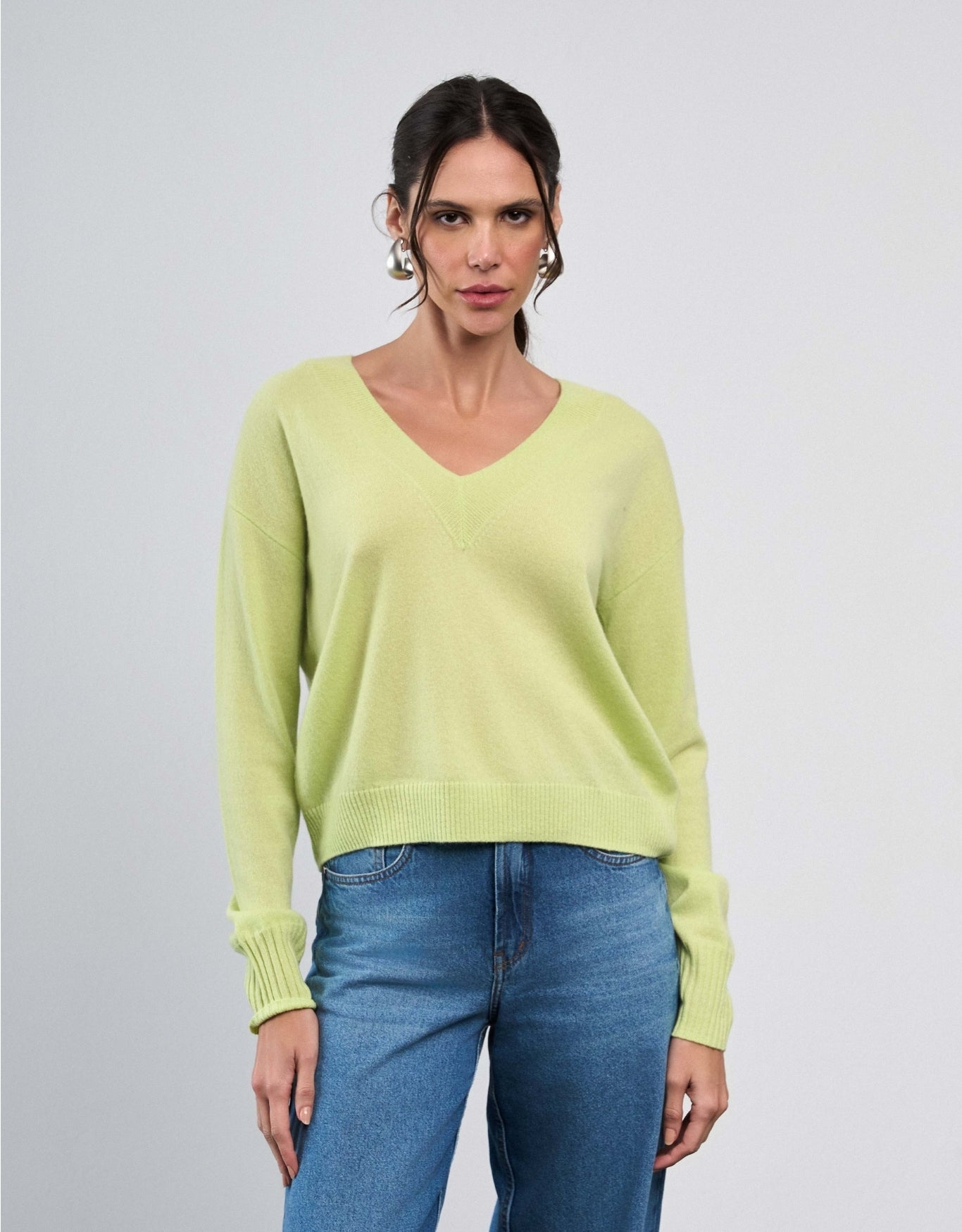 BLUSA GOLA V MADRE REINA CASHMERE VERDE SHADOW