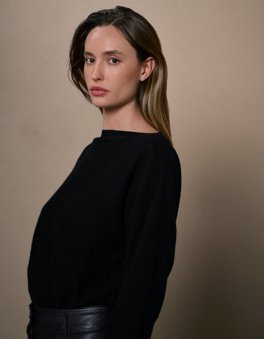 BLUSA LARA MADRE REINA CASHMERE PRETO