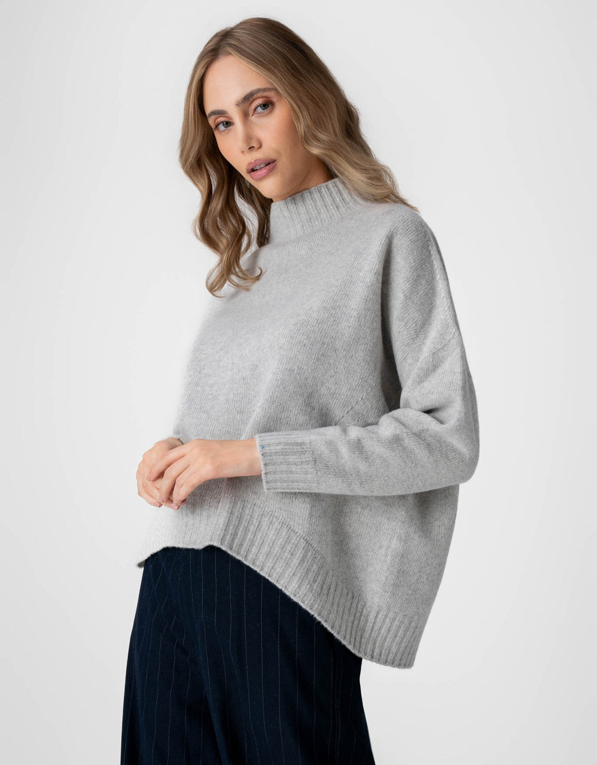 BLUSA LIZ MADRE REINA TRICOT PÉROLA