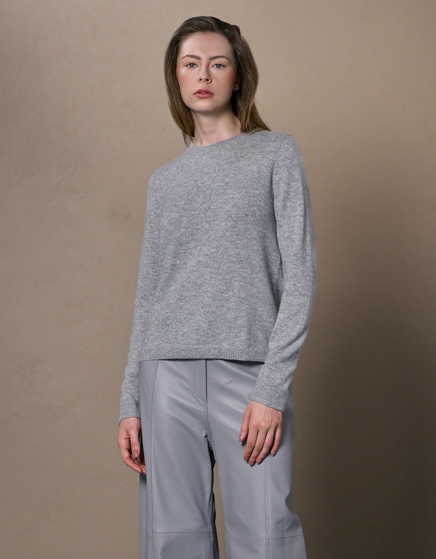 BLUSA MARIAH MADRE REINA CASHMERE CINZA ESTANHO