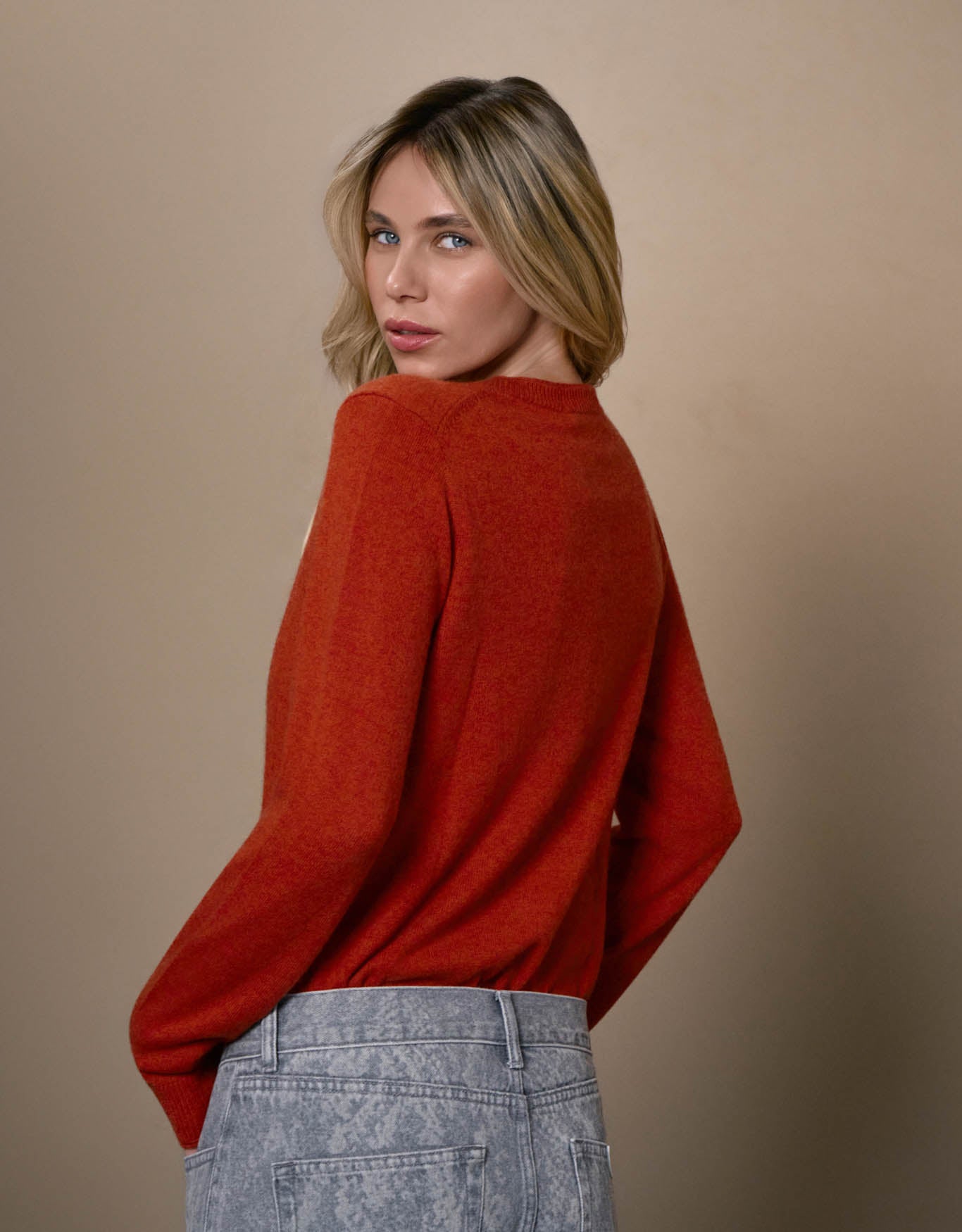 BLUSA MARIAH MADRE REINA CASHMERE LARANJA AMBAR