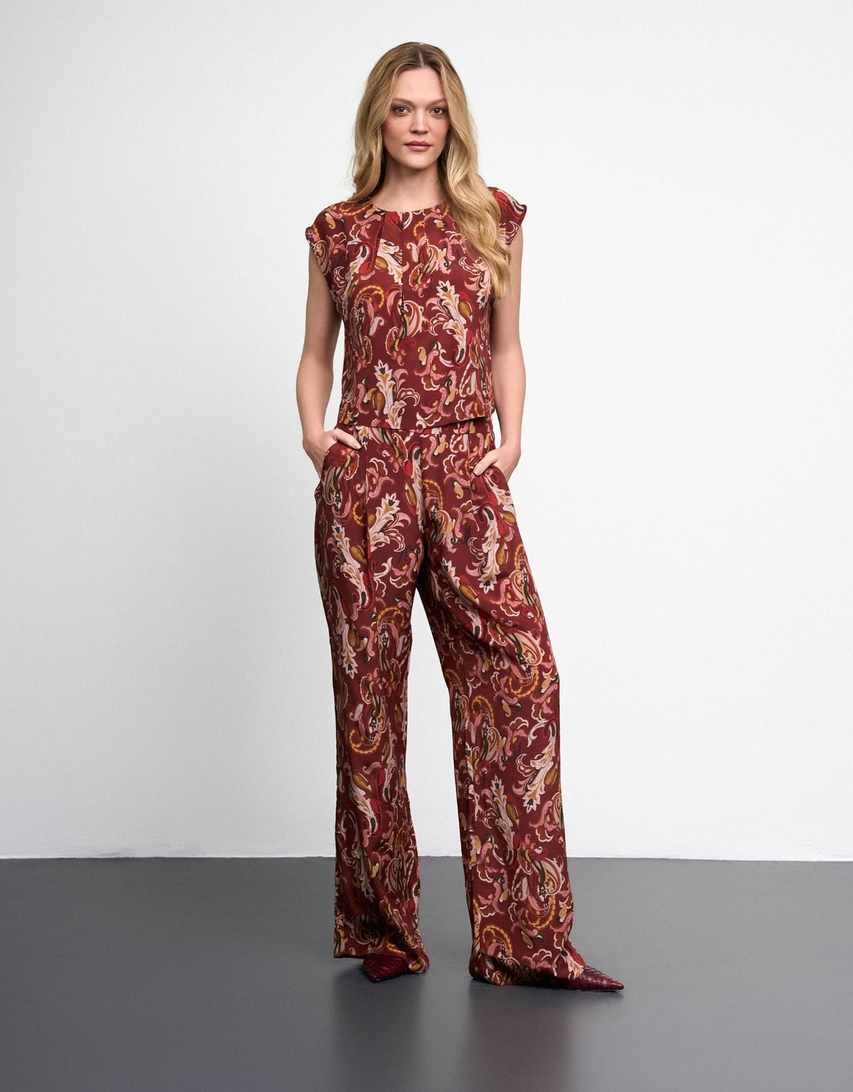 BLUSA MELINA MADRE REINA SEDA PAISLEY