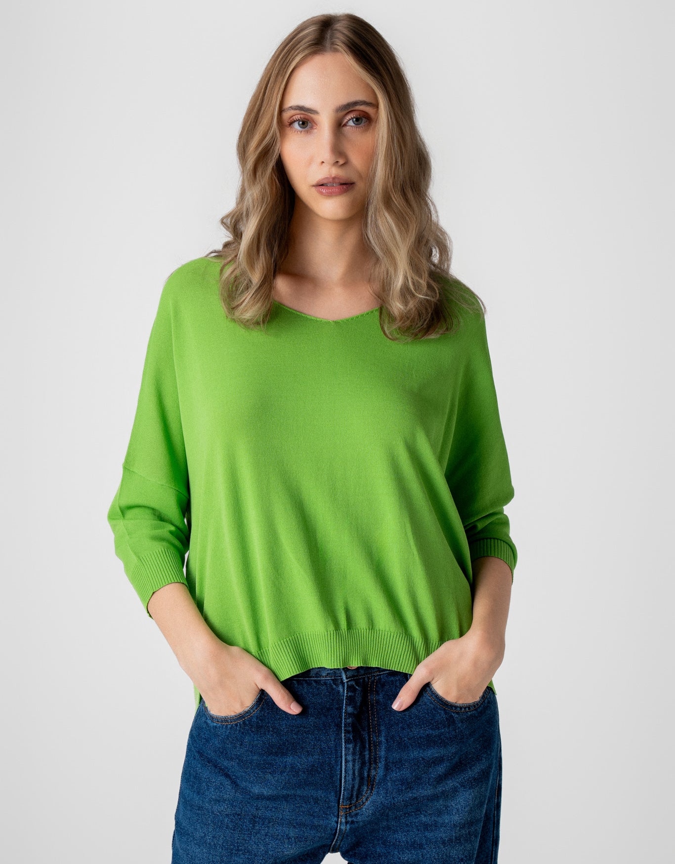BLUSA OVER MADRE REINA TRICOT VERDE LEAF