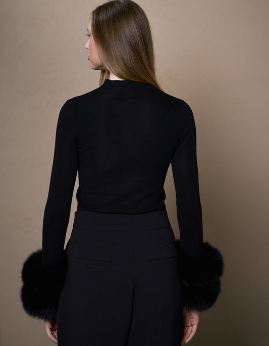 BLUSA PUNHOS MADRE REINA LÃ COM PELE PRETO