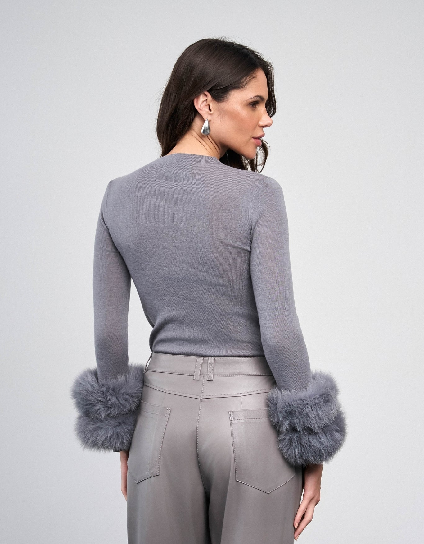 BLUSA PUNHOS MADRE REINA TRICOT DARK GRAY