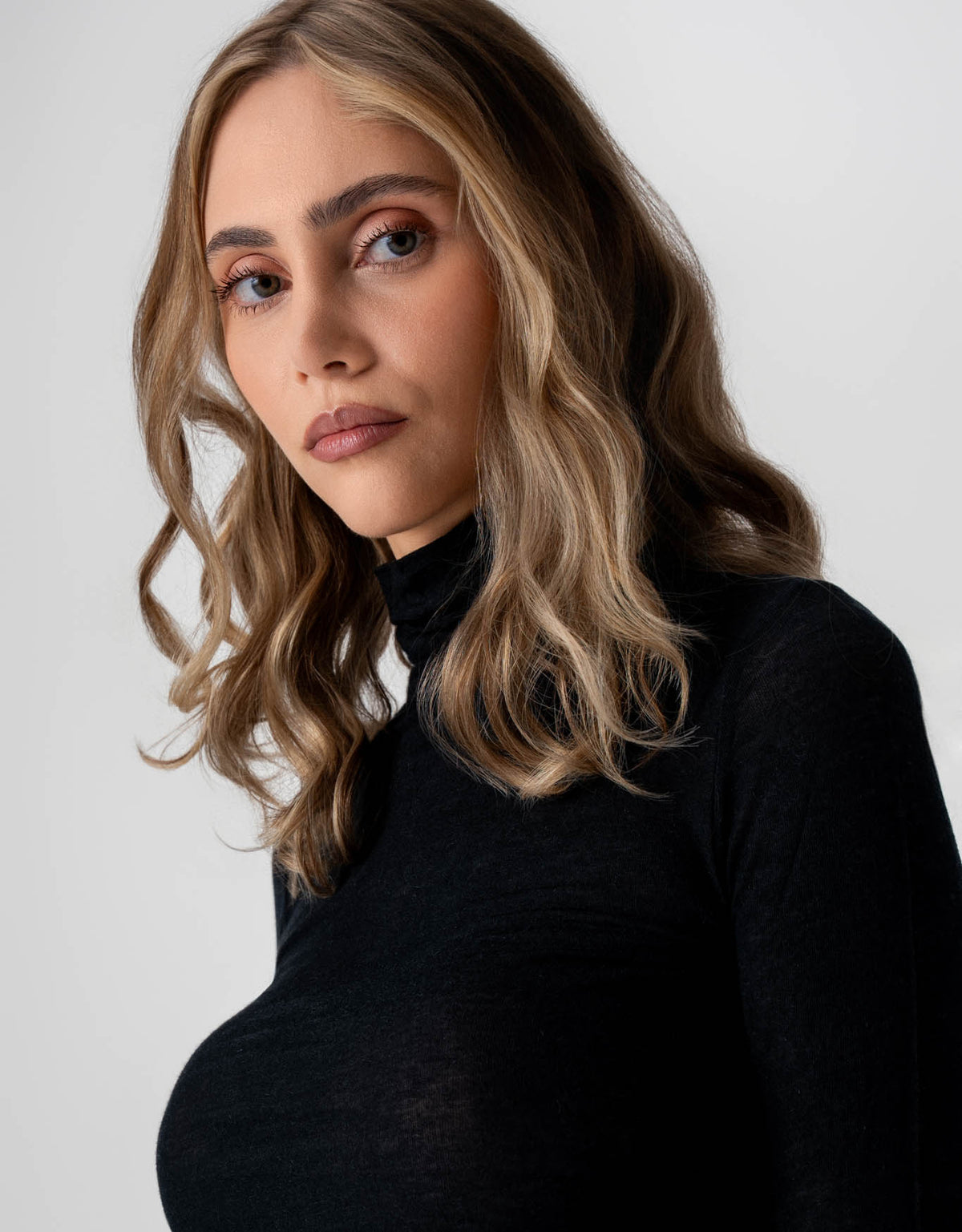 BLUSA RAQUEL MADRE REINA MALHA/CASHMERE PRETO