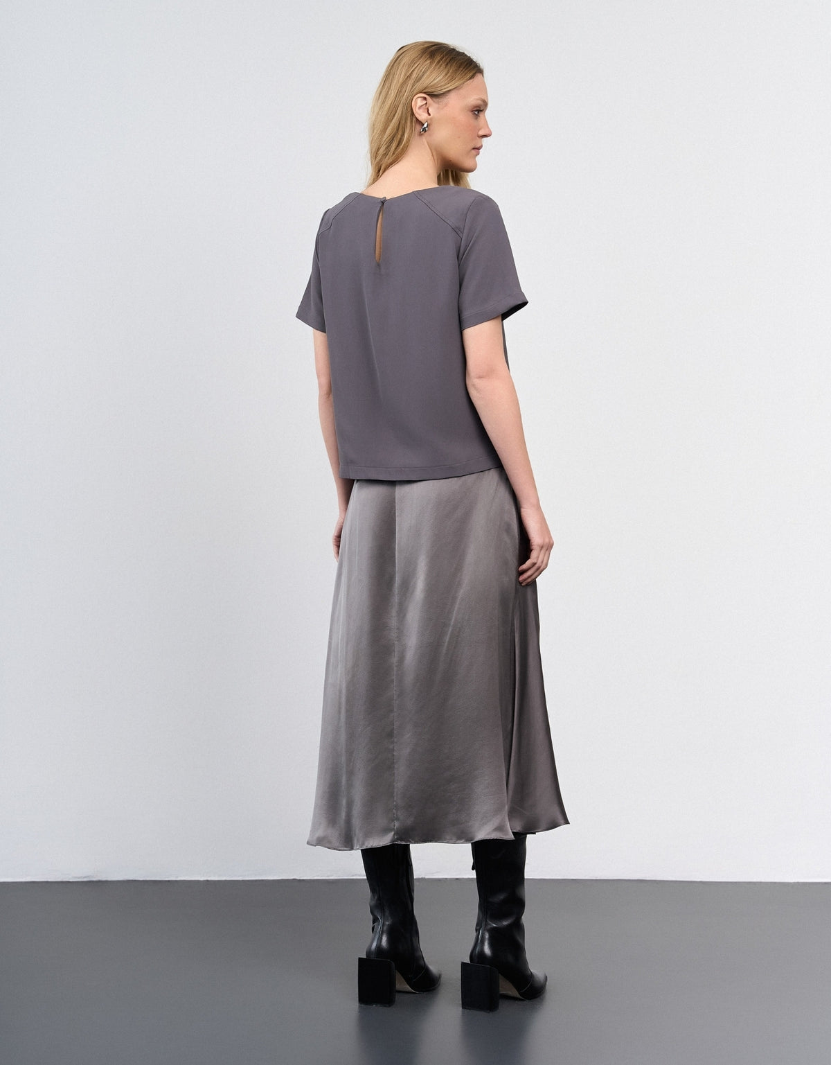BLUSA RENATA MADRE REINA DARK GRAY